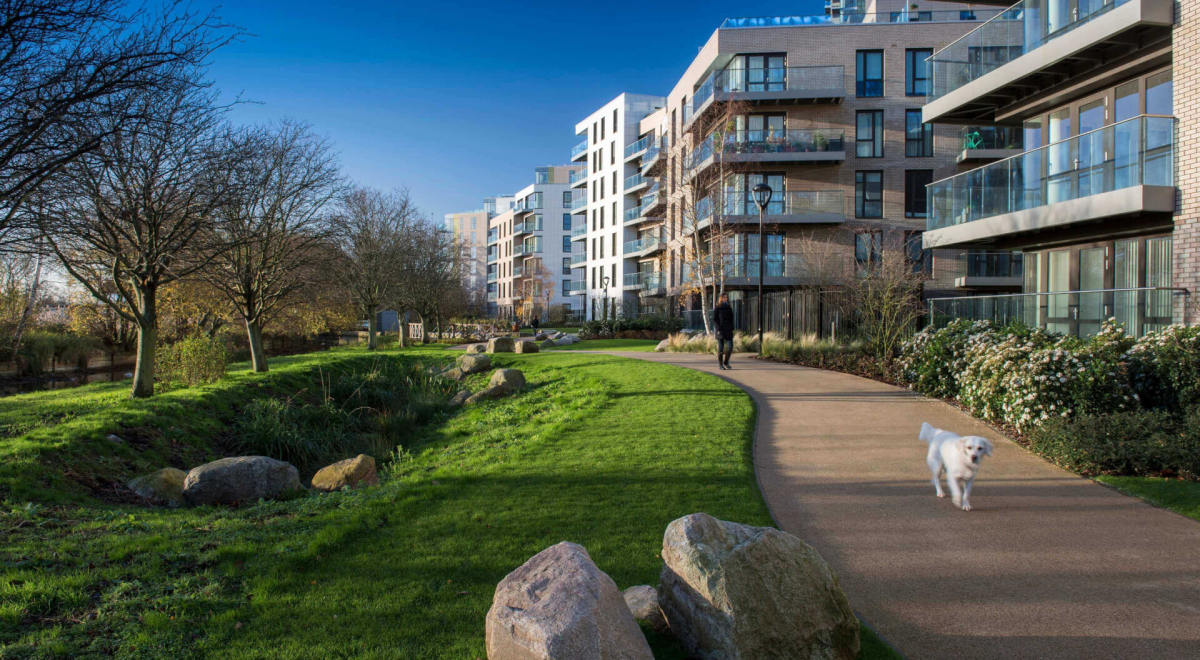 伦敦·伍贝里湖景苑 Woodberry Down 外立面